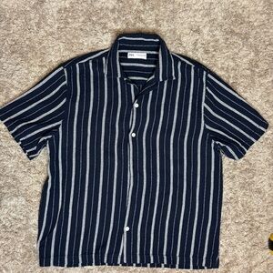 Zara Men's Dark Blue and White Striped Shirt